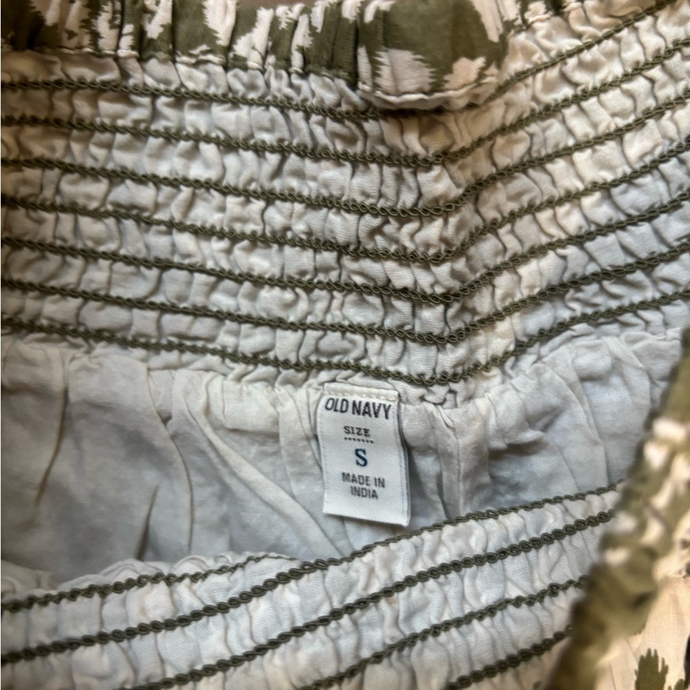 Old Navy Green and White Smocked Skirt - Picture 3 of 3